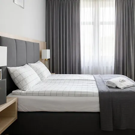 For 4 Near Market Square - Kuznicza 24 * Wroclaw